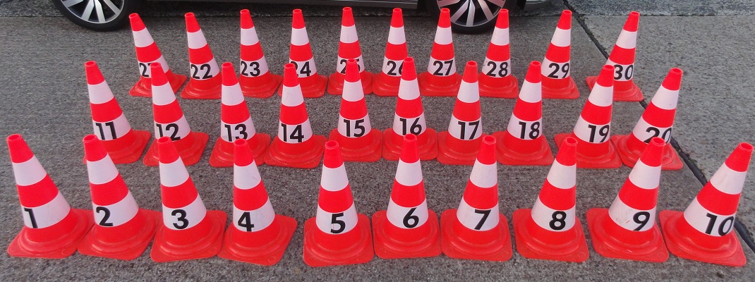 30 Verkehrsleitkegel 30 Verkehrsleitkegel